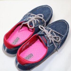 Sketchers On The Go Womens  Slip on Denim Deck Shoes  Size 8
